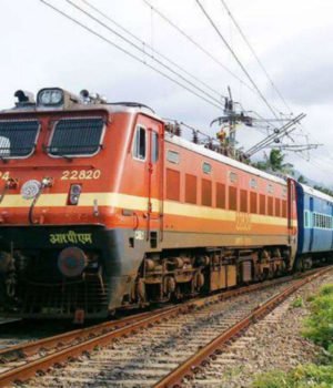 चक्रवात ‘मोंथा’ का असर:बिलासपुर-तिरुपति एक्सप्रेस 7 घंटे देरी से रवाना हुई, कई ट्रेनों के रूट बदले गए, कुछ को सामान्य मार्ग पर बहाल किया गया