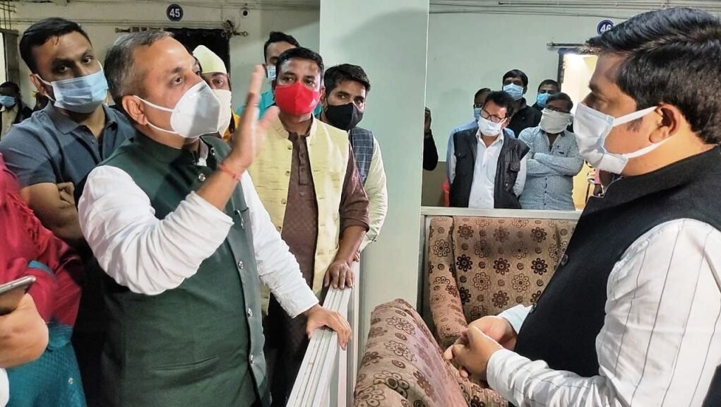 Shailesh Pandey with municipal commn 2