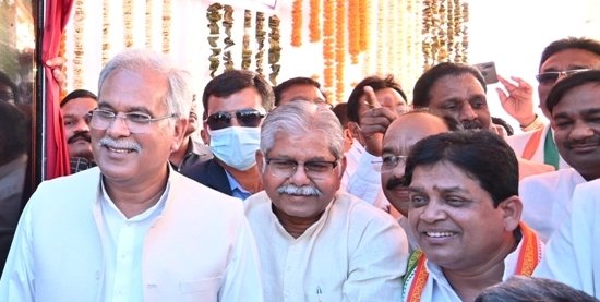 CM Baghel with Dharamlal kaushik