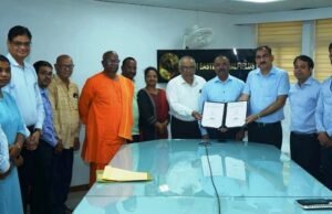 SECL ने रामकृष्ण मिशन बिलासपुर में चिकित्सा उपकरणों के लिए 62 लाख रुपये, साइंस कॉलेज को प्रयोगशाला के लिए 13.17 लाख की सहायता दी