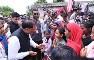 Chhattisgarh: बस्तर में भारी बारिश से प्रभावित परिवारों के बीच पहुंचे CM साय, राहत और पुनर्वास कार्य तेज करने का दिया निर्देश