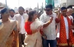 Bilaspur: भाजपा के यूनिटी मार्च में मंत्री के साथ चलने के लिए विधायक व महिला नेत्री के बीच तीखी नोकझोंक