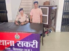 पत्नी के प्रेम संबंध पर गुस्साए शिक्षक ने नाबालिग बेटे के साथ मिल युवक की गला घोंटकर हत्या की