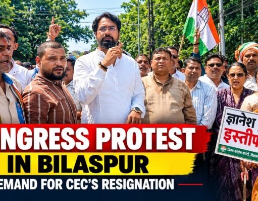 ज्ञानेश कुमार का पुतला फूंका, पुलिस से हुई छीना-झपटी, कांग्रेस ने राष्ट्रपति के नाम सौंपा ज्ञापन