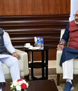 छत्तीसगढ़ बनेगा सेंट्रल इंडिया का टेक्सटाइल हब, सीएम साय ने केंद्रीय मंत्री गिरिराज सिंह से की चर्चा